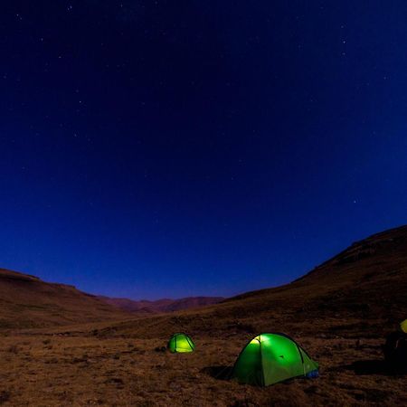 Karma Backpackers Hostel Kestell Bagian luar foto